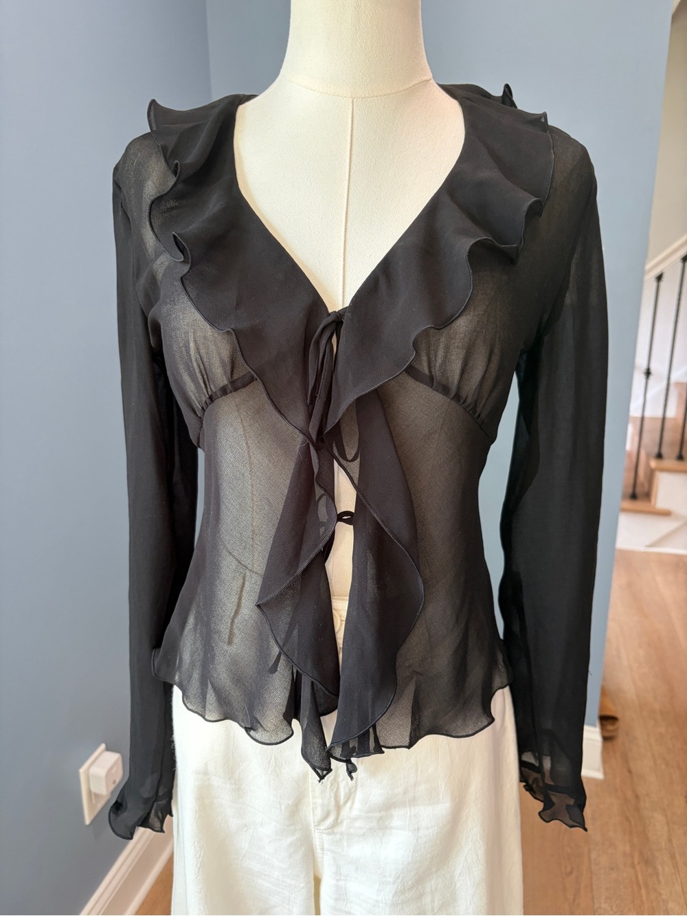 Wilfred Frenchy Blouse Black Sheer Ruffle Tie Front Top XS - Picture 2 of 9